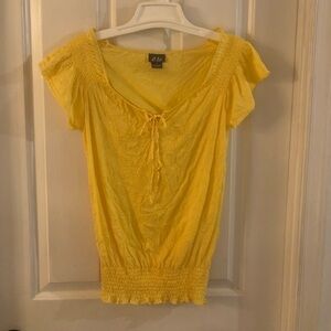 Beautiful Vintage Dots Yellow Crinkle Shirt, Small